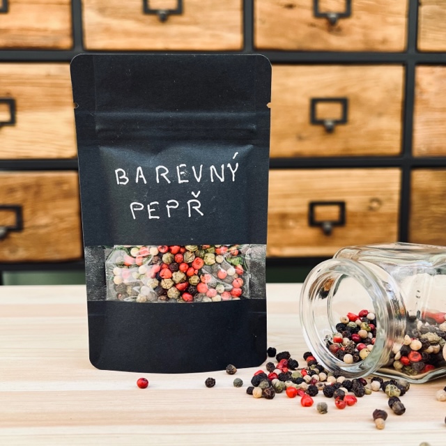 Barevný pepř celý