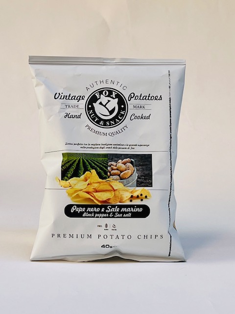 Bramborové chipsy s černým pepřem