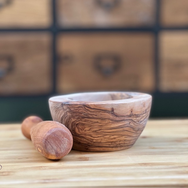 Hmoždíř z olivového dřeva