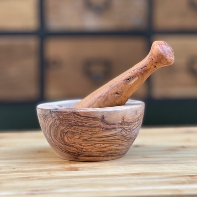 Hmoždíř z olivového dřeva