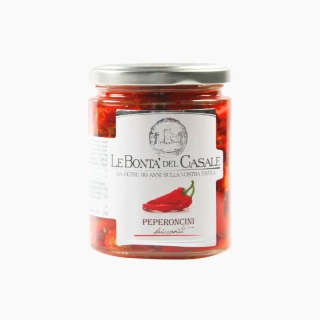 Krájené pikantní papriky v oleji